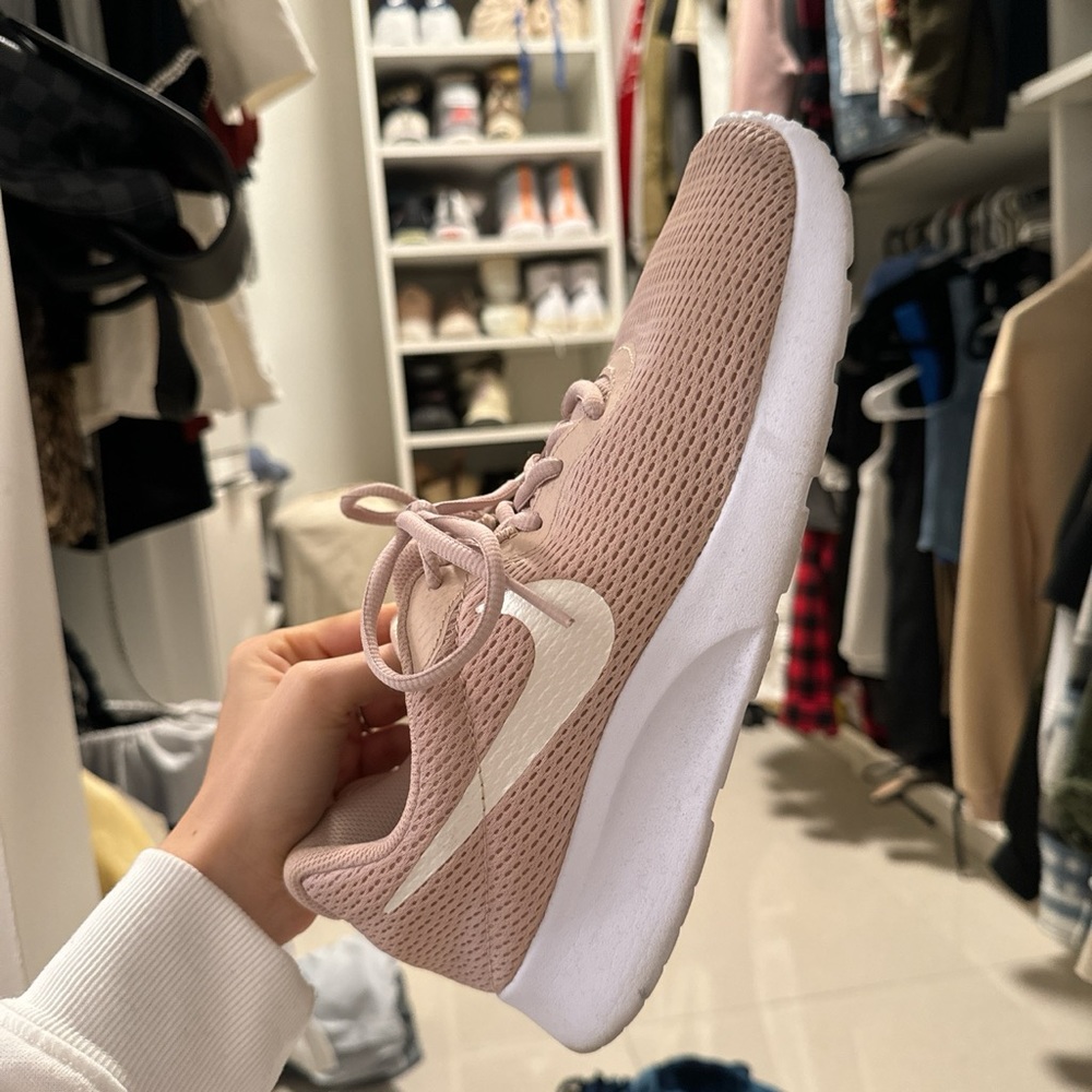 Nike Pink Sneakers